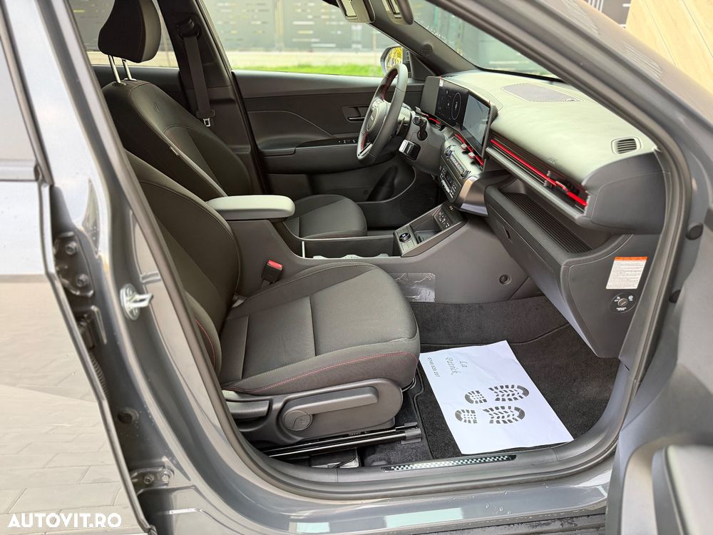 Hyundai KONA - 13