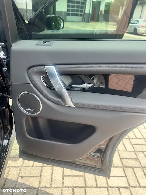 Land Rover Discovery Sport - 13