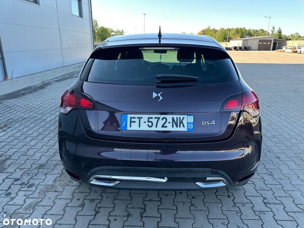 Citroën DS4 e-HDi 115 Chic - 4
