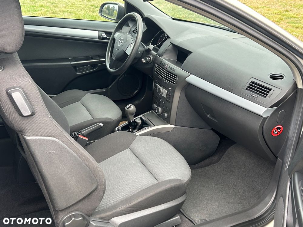 Opel Astra 1.6 Easytronic Cosmo - 24
