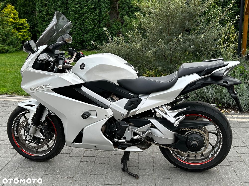 Honda VFR - 1