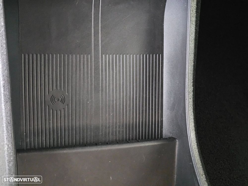 Volvo EX30 69 kWh Single Motor Extended Range Core - 24