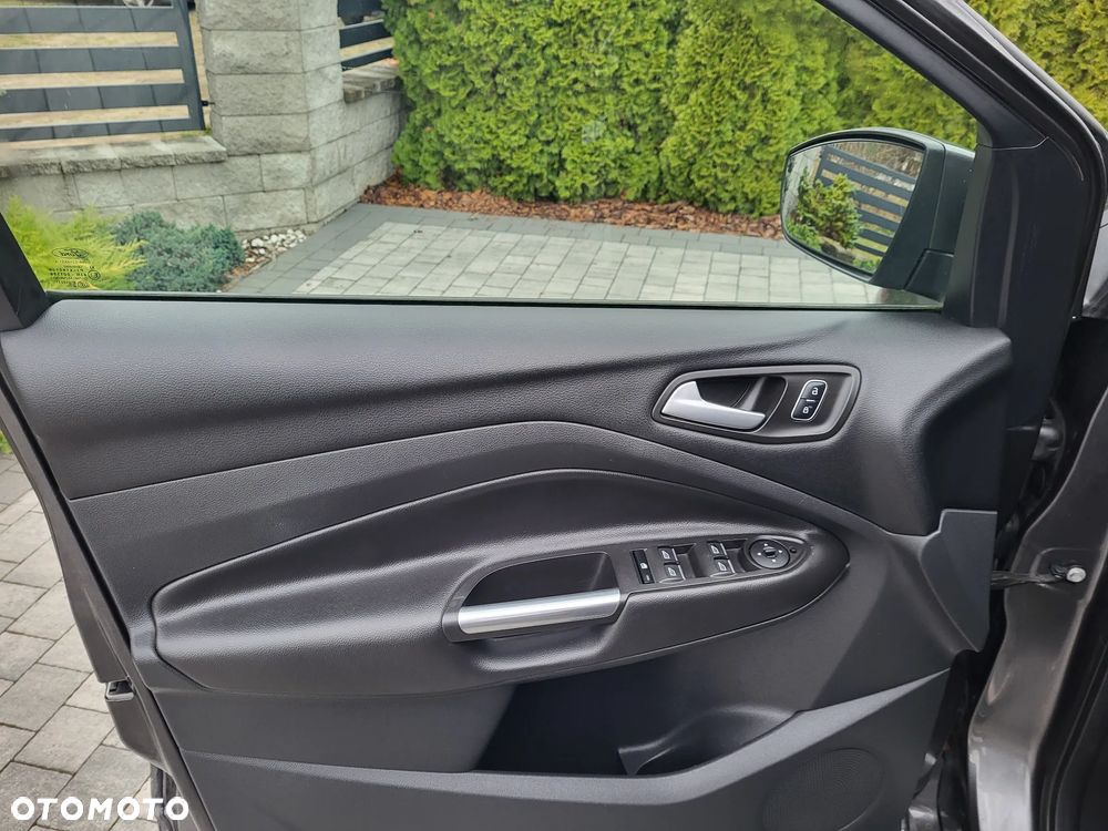 Ford Kuga 2.0 TDCi 4x4 ST-Line - 11