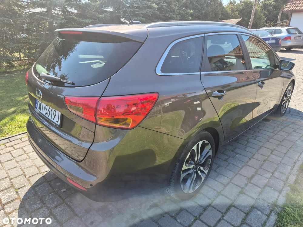 Kia Ceed 1.6 GDI L DCT - 27