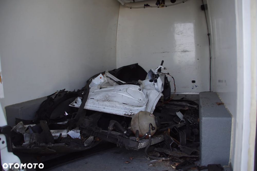 Auto na części - Mercedes Sprinter W907 314 CDI 2.1 CDI 143 KM 651958 711680 9147 2018R Silnik Skrzynia Drzwi Błotnik Szyba Lusterko Lampa Klamka Deska Kokpit Sterownik Moduł Czujnik Licznik Panel Kierownica - 14