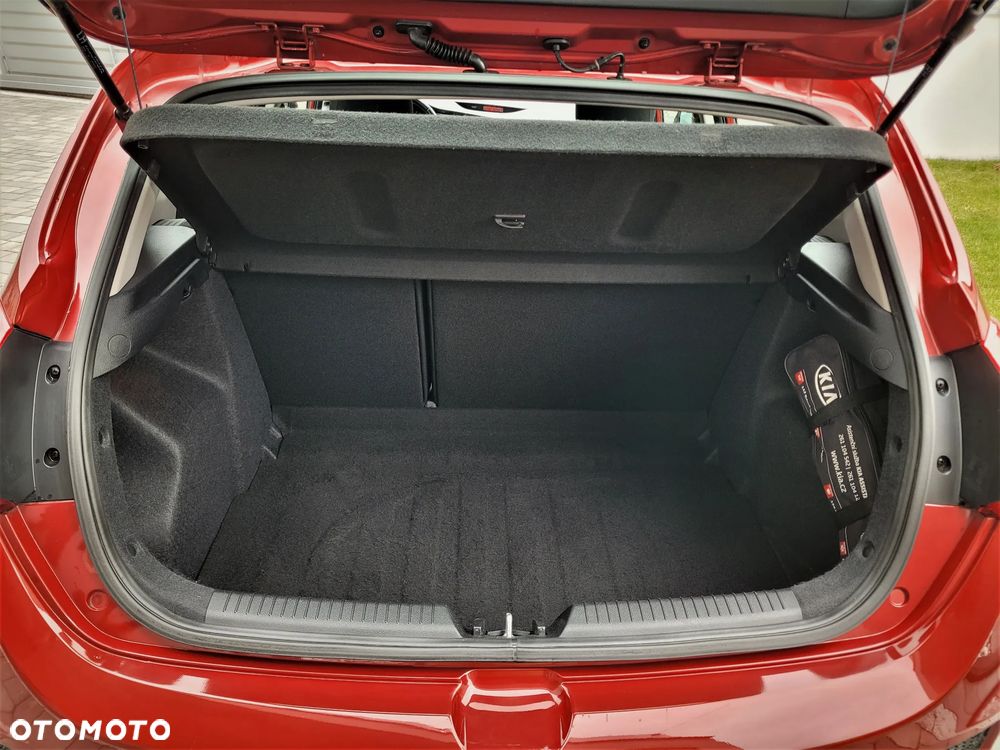 Kia Ceed 1.6 GDI Spirit - 18