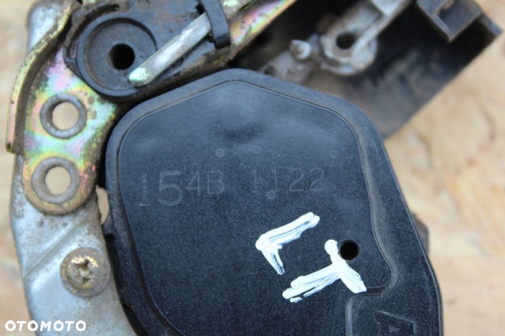 Zamek drzwi LEWY TYŁ Suzuki Grand Vitara I - 2