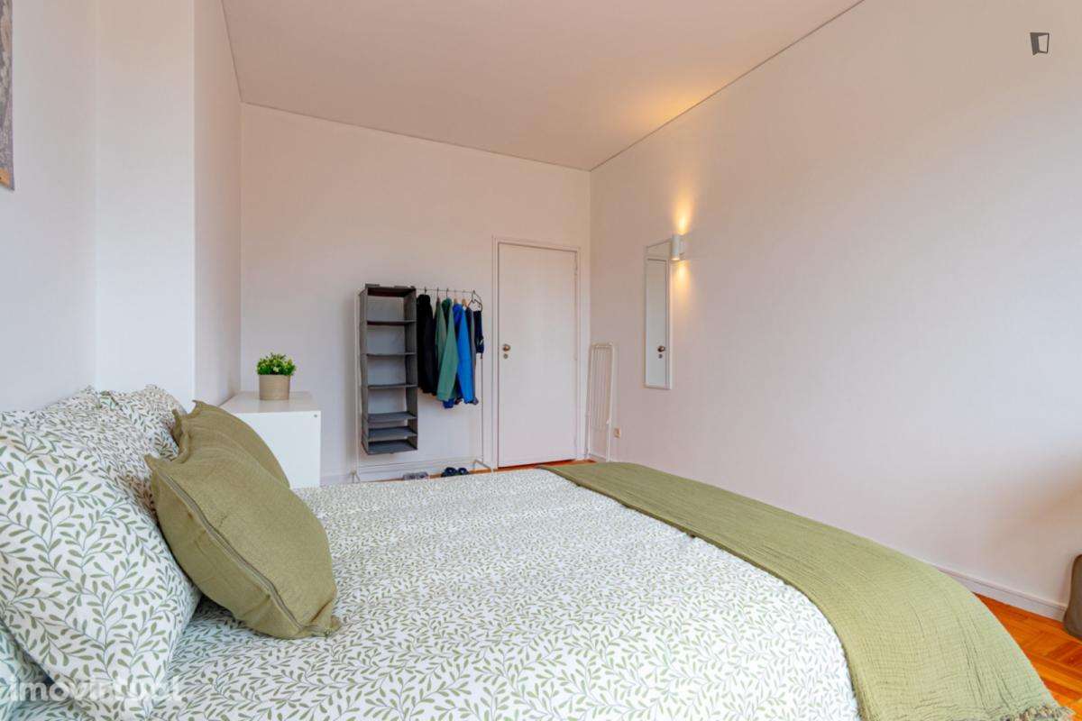 Quarto - localizado em Ramalde Porto - Grande imagem: 4/22