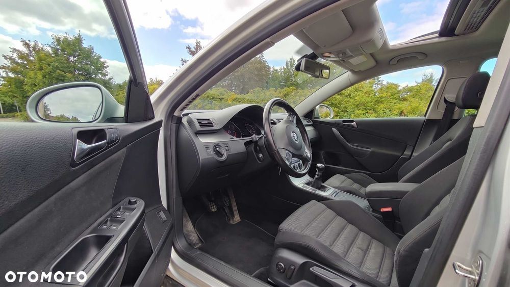 Volkswagen Passat - 6