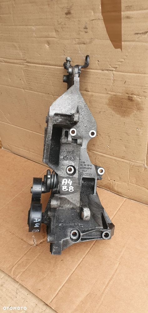Podstawa łapa alternatora Audi A4 B8 2.0 TDI 03L903139H - 2