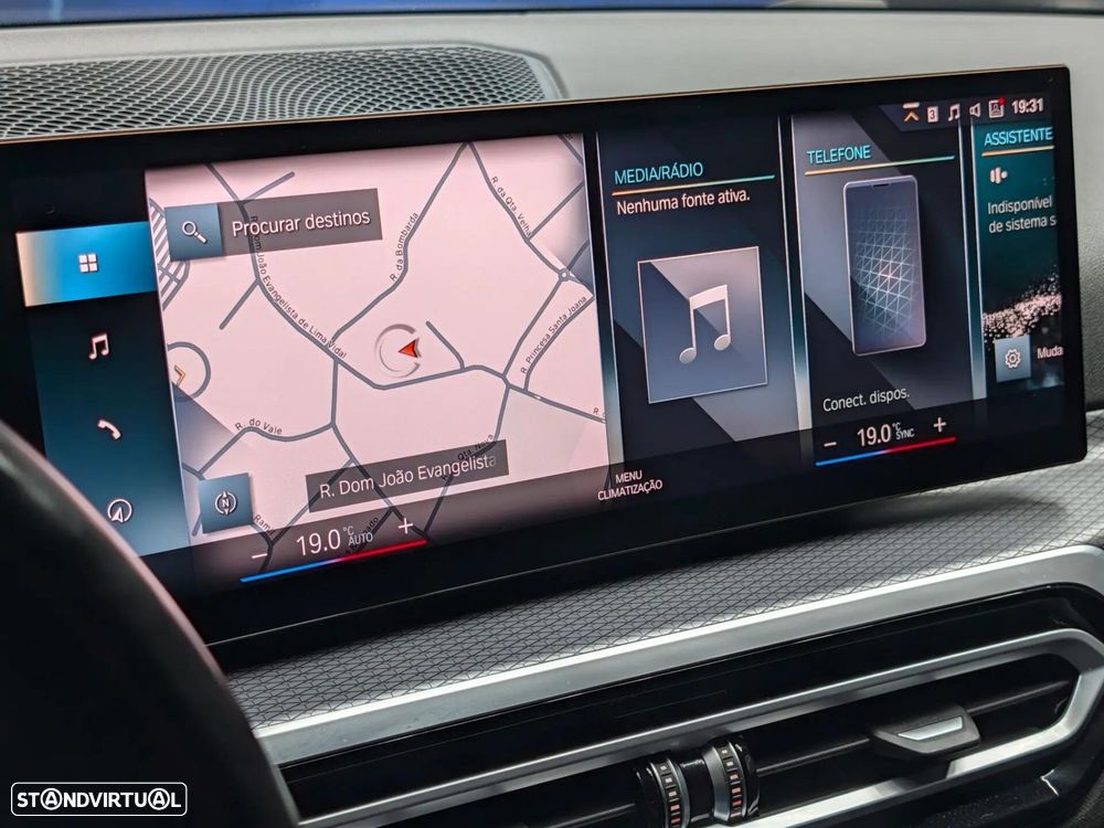 BMW 320 e Pack Desportivo M Auto - 28