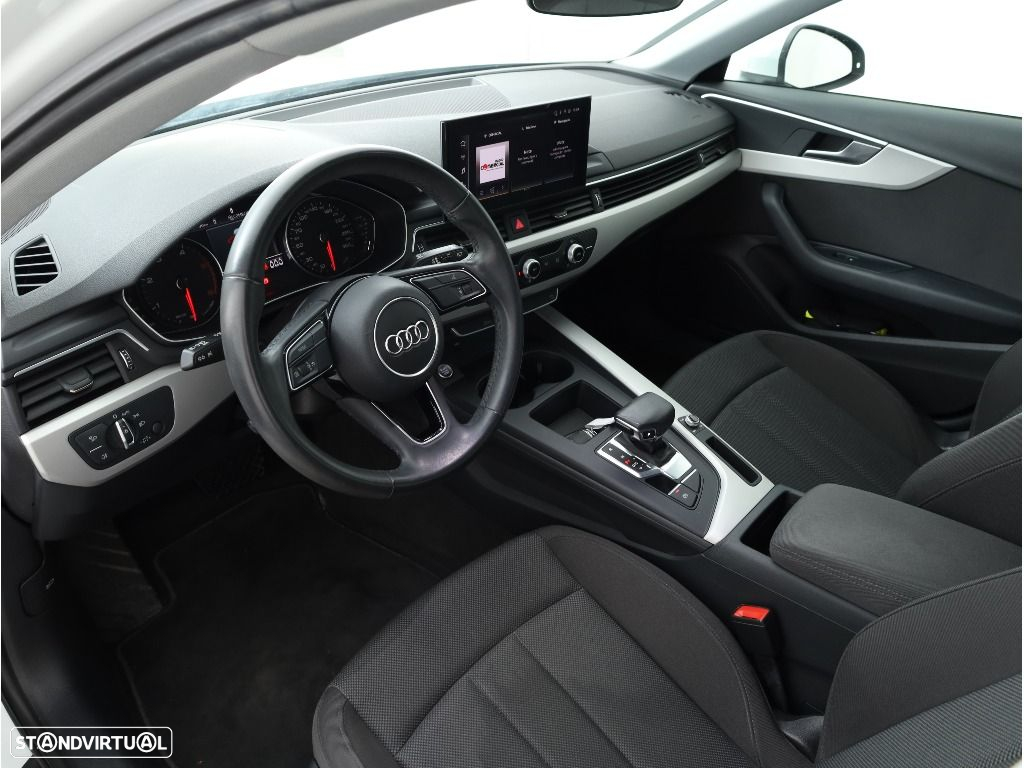 Audi A4 Avant 30 TDI Advanced S tronic - 25
