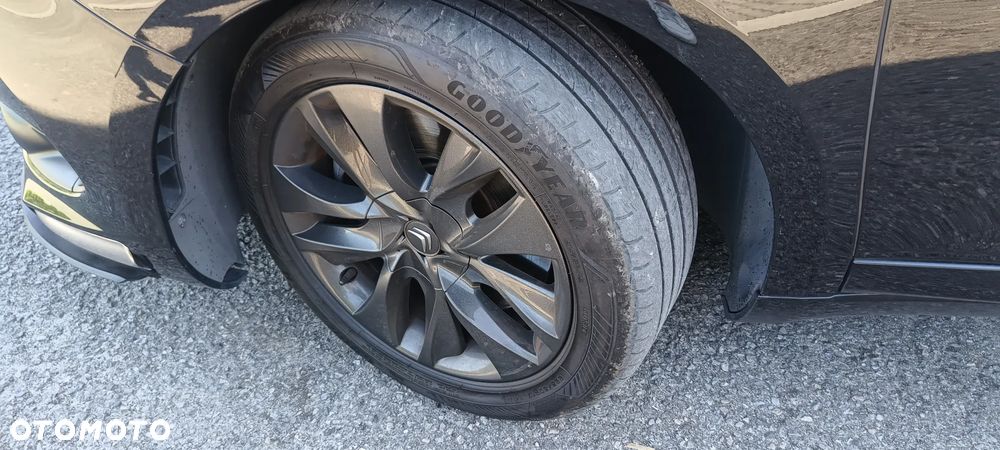 DS Automobiles DS 5 - 9