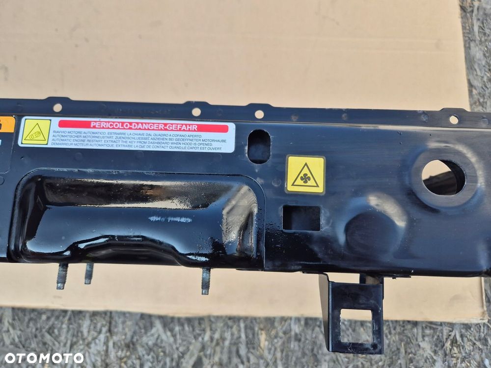 Alfa Romeo Giulietta pas przedni.Oryginał.100 - 8