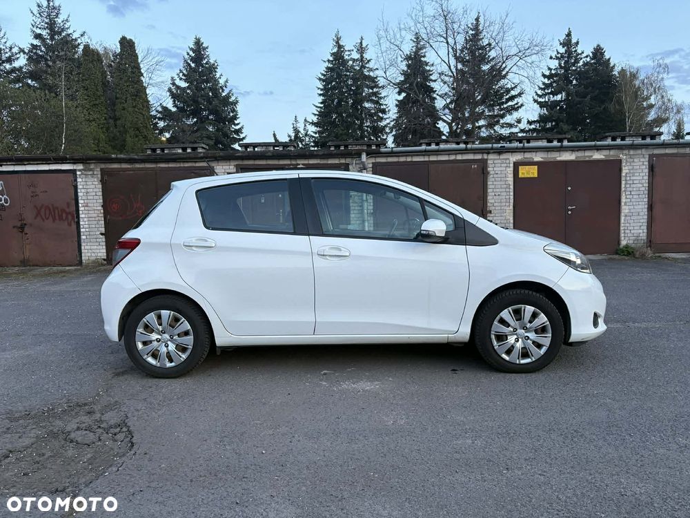 Toyota Yaris 1.4 D-4D Active - 3