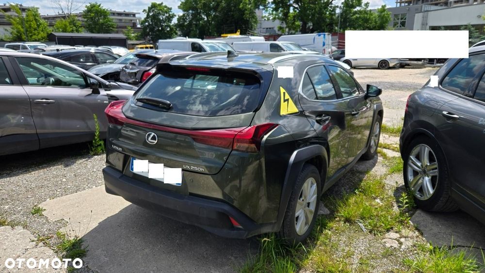Lexus UX - 2