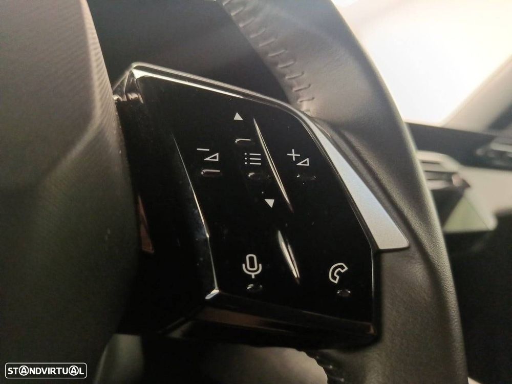 Peugeot 3008 1.2 Hybrid Allure e-DCS6 - 17