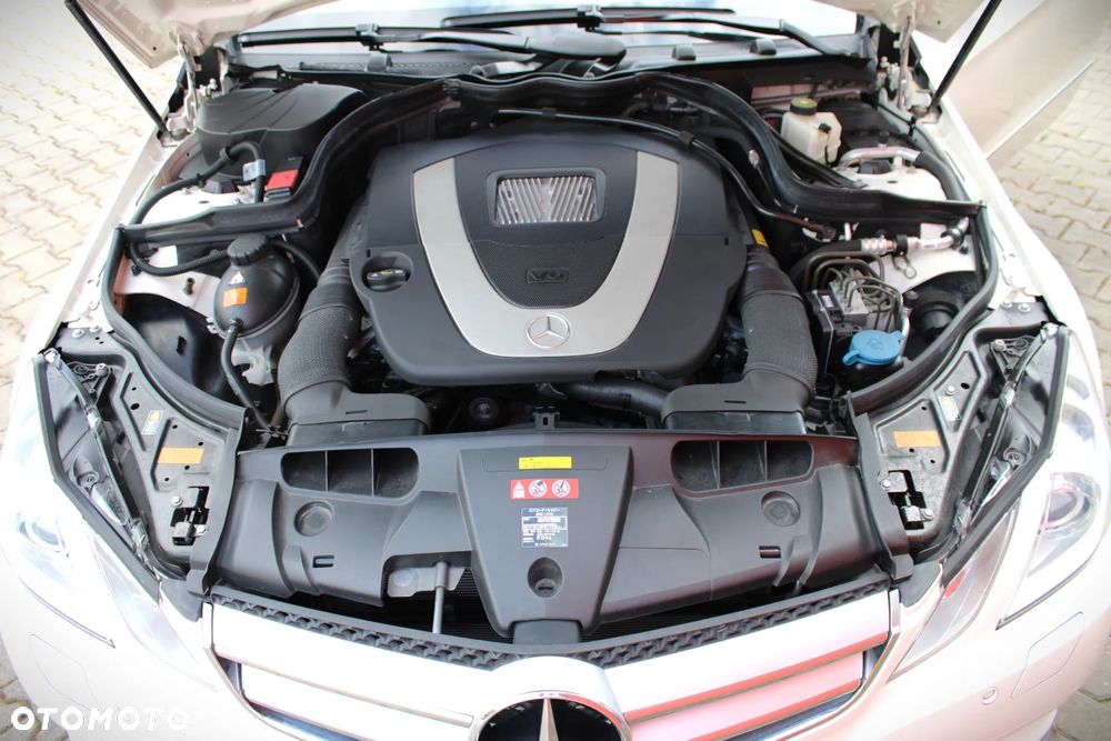 Mercedes-Benz Klasa E 350 Coupe 7G-TRONIC - 31