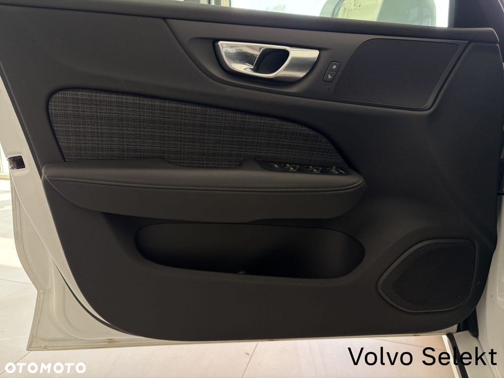 Volvo V60 B4 B DKG Core - 11