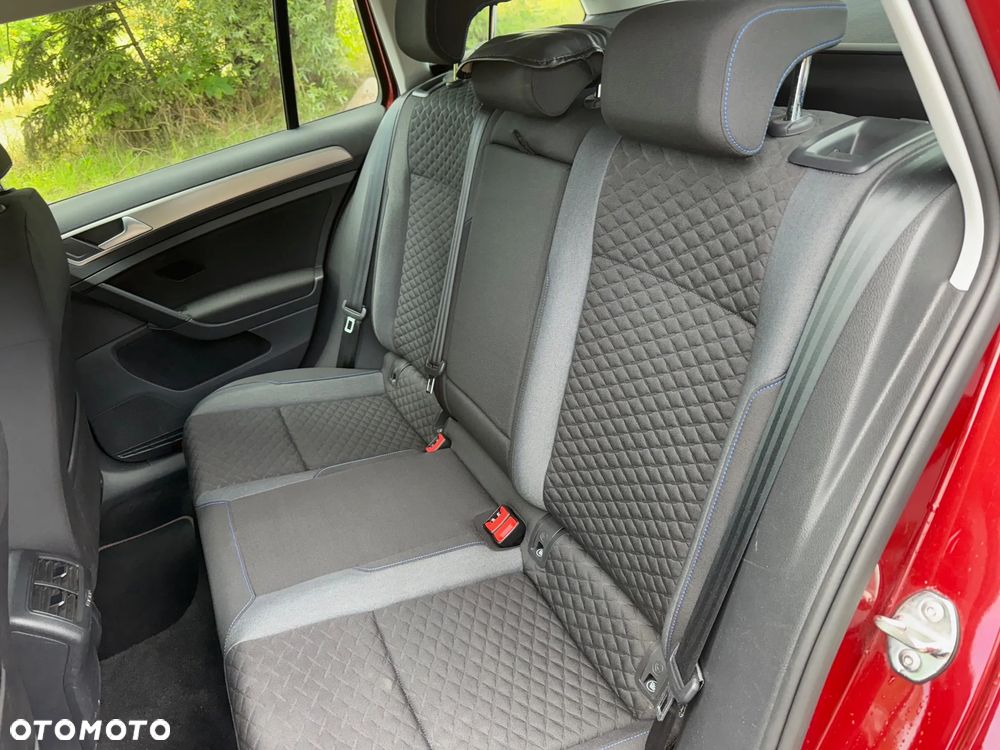Volkswagen Golf 1.0 TSI City - 14