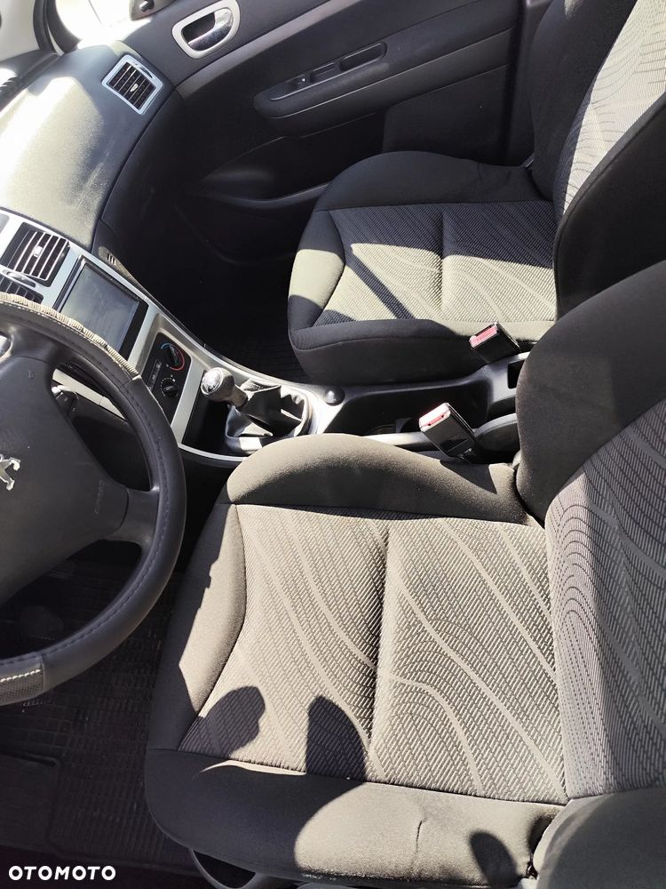 Peugeot 307 1.6 HDI Trendy - 19