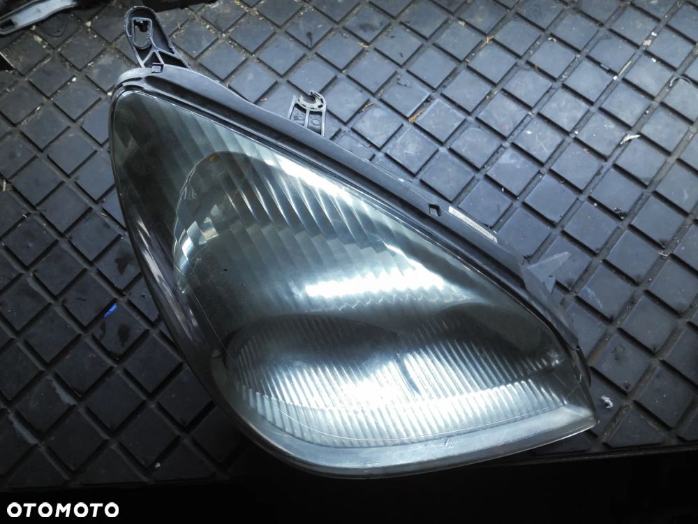 Lampa przód prawy Citroen C5 Xenon EUROPA EUROPA 9639319880 - 1