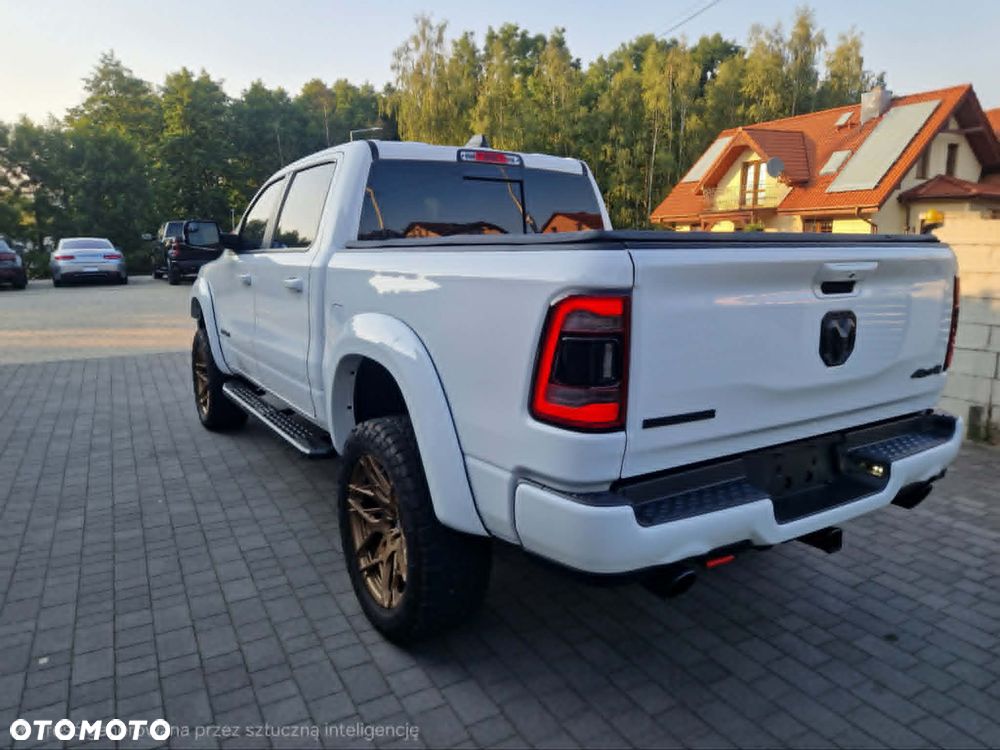 RAM 1500 5.7 Crew Cab Laramie - 20