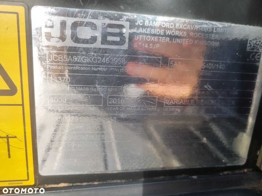 JCB 540-140 jak Manitou MT 1440 BC38 - 17