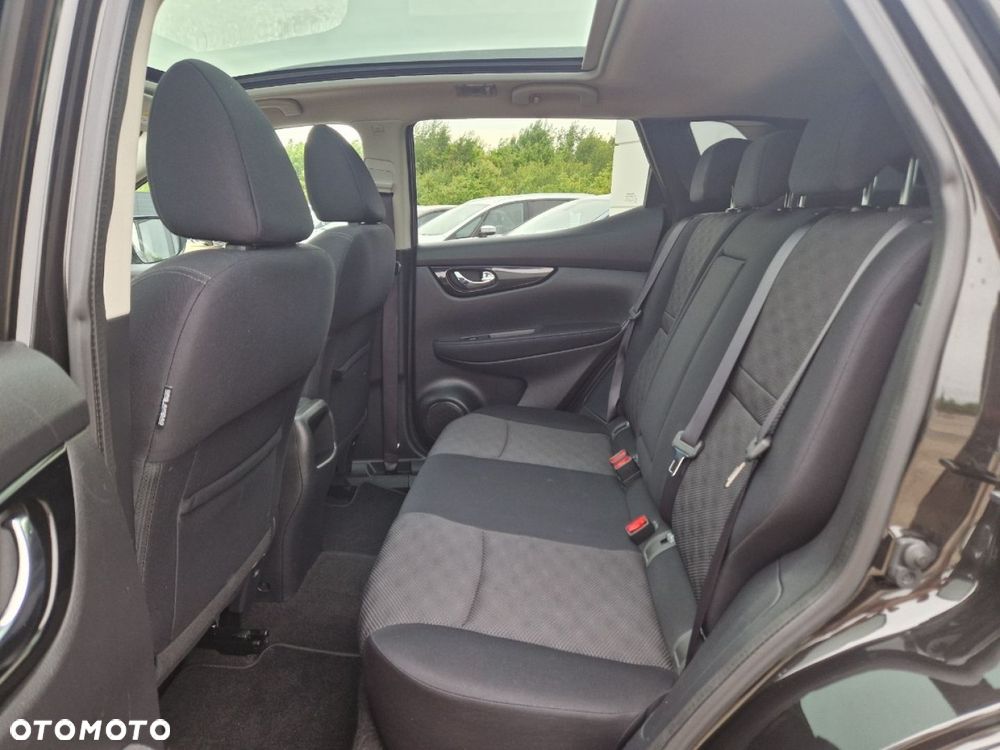Nissan Qashqai 1.5 dCi Tekna - 8