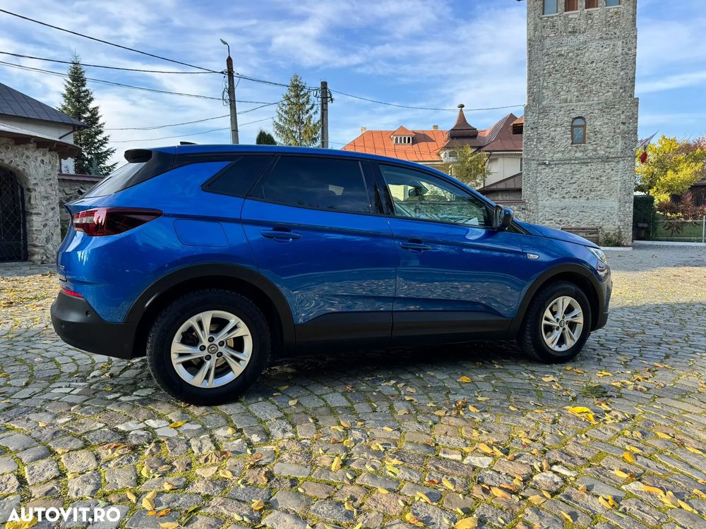 Opel Grandland X 1.2 Turbo START/STOP Design Line - 2