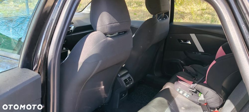 Citroën C4 1.2 PureTech C-Series S&S EAT8 - 10