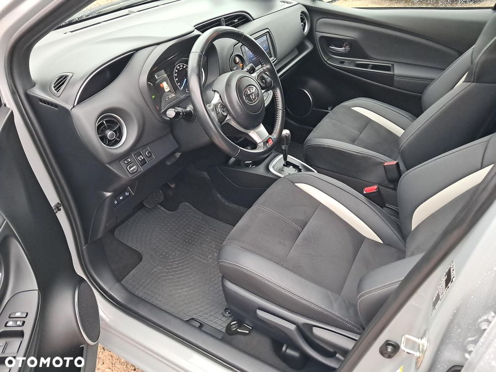 Toyota Yaris - 9