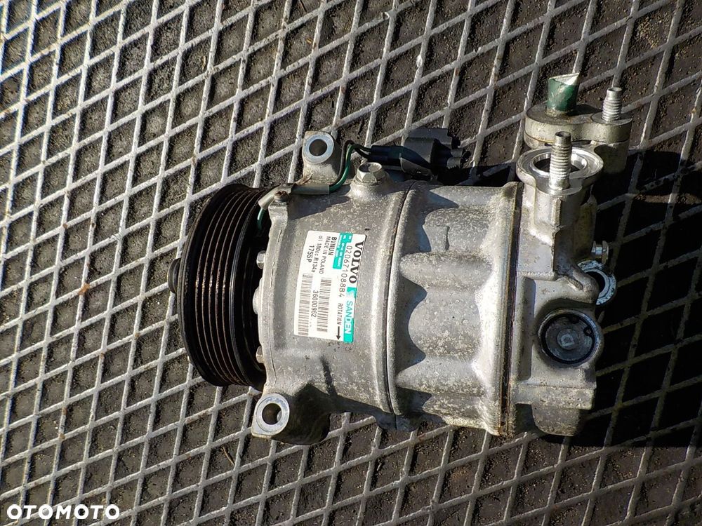 VOLVO V50 1.6 8V D2 SPRĘŻARKA POMPA KLIMATYZACJI 36000962 - 4