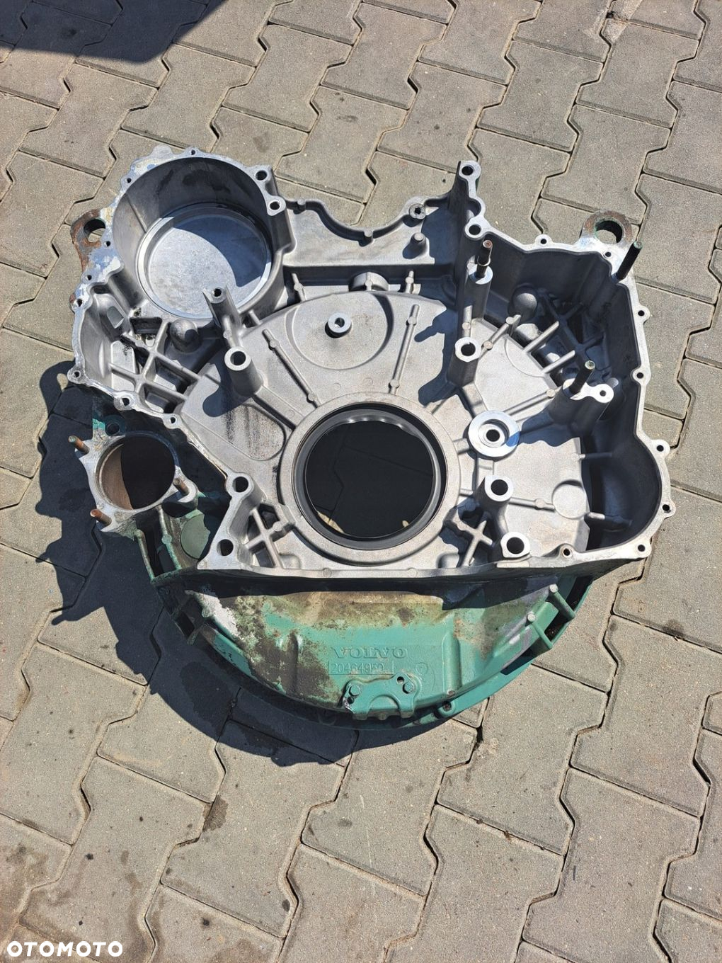 OBUDOWA SPRZĘGŁA KOŁA ZAMACHOWEGO VOLVO FM 9 D9 - 2