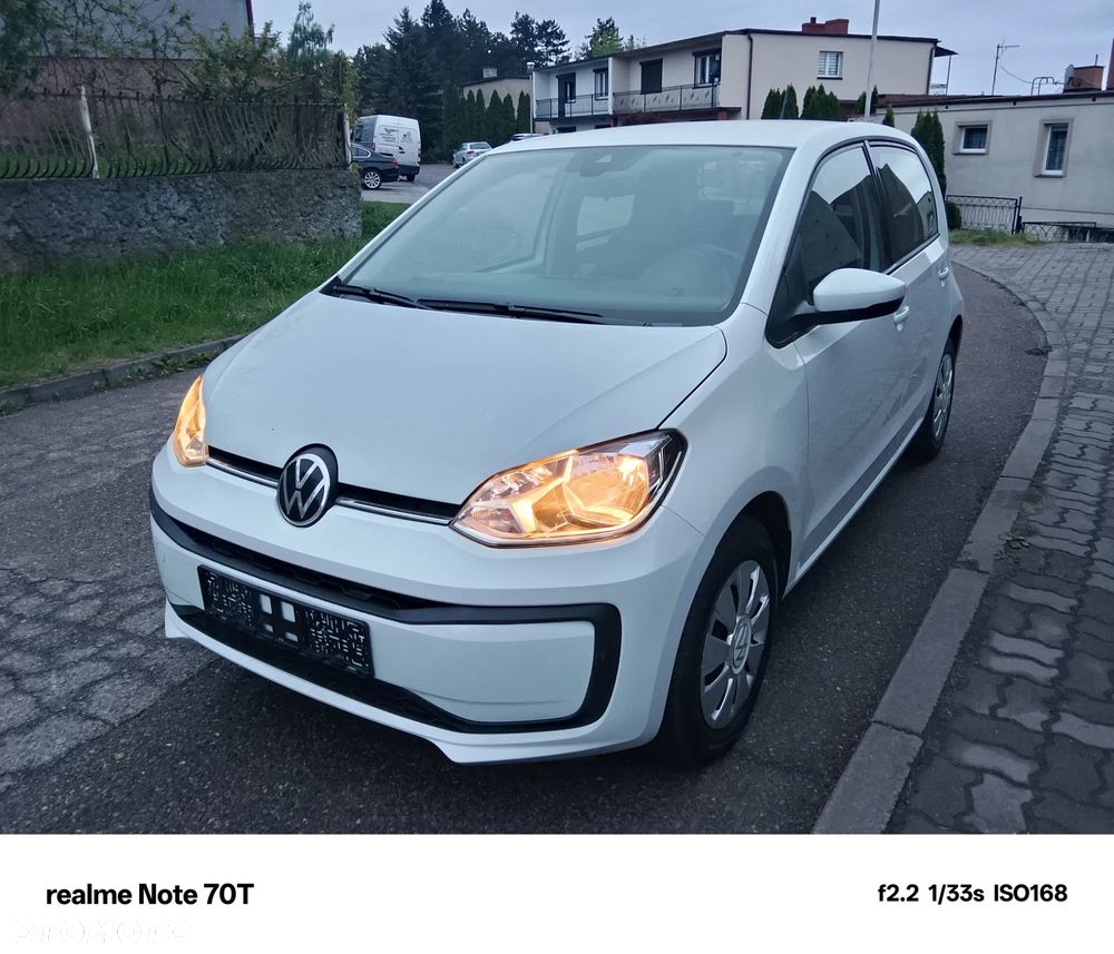 Volkswagen up! 1.0 Black Style - 1
