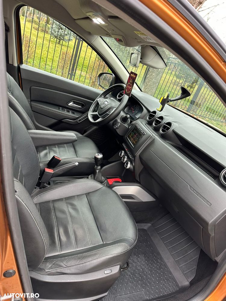 Dacia Duster 1.5 dCi 4WD Prestige jante 17" - 27