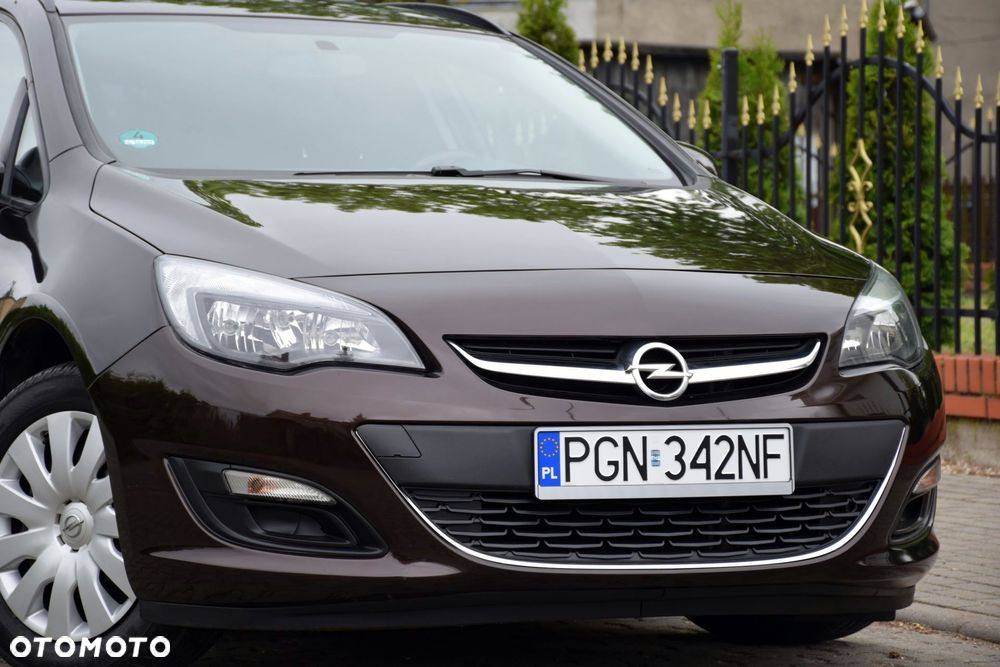 Opel Astra 1.6 Design Edition - 4