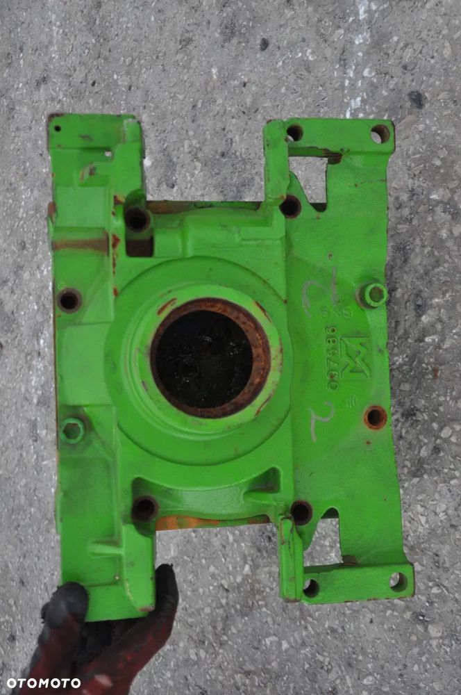 OBUDOWA DYFERENCJAŁU MOSTU MERLO NR 097686 - 4