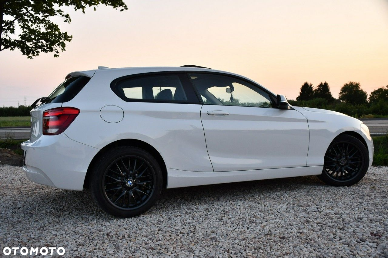 BMW Seria 1 - 21
