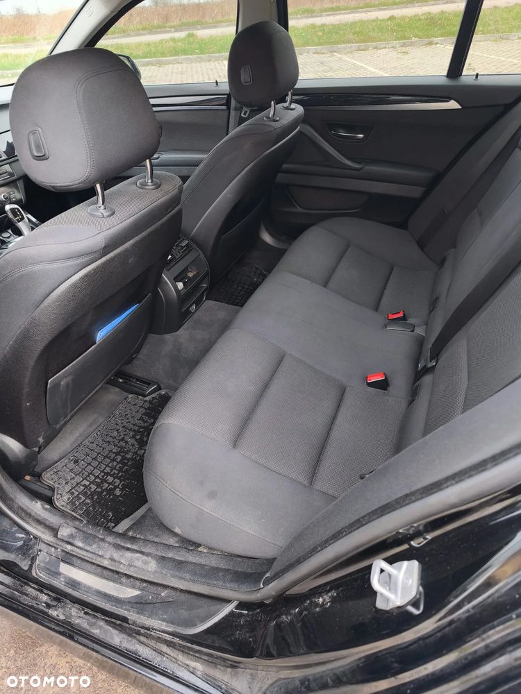 BMW Seria 5 520d Luxury Line - 12