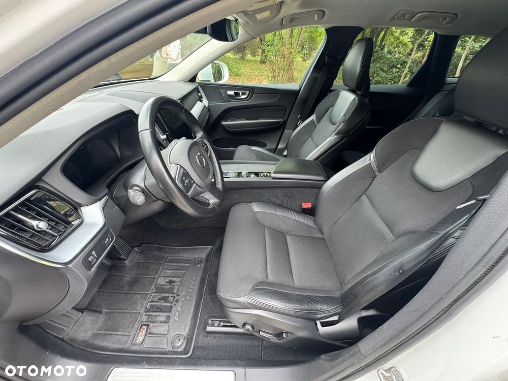 Volvo XC 60 D4 Momentum Pro - 8