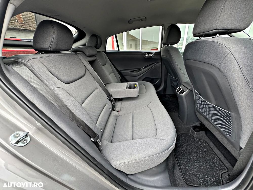 Hyundai IONIQ 1.6 GDI Style - 8