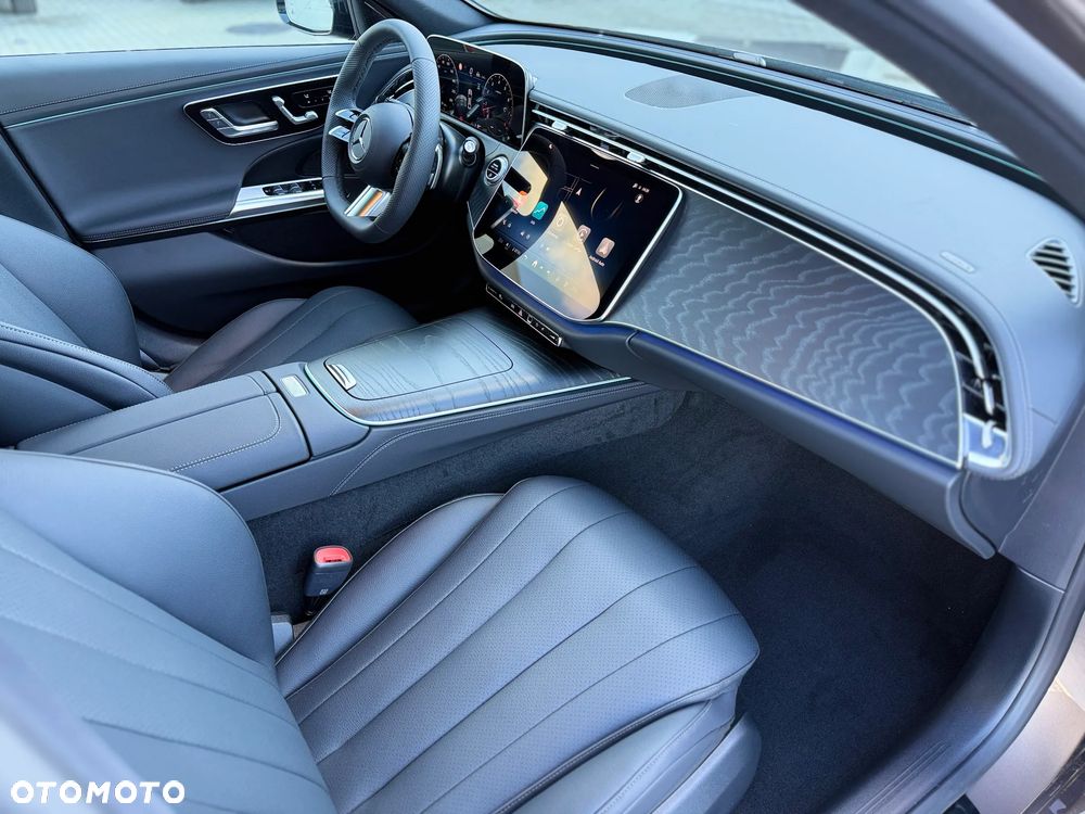 Mercedes-Benz Klasa E 200 9G-TRONIC AMG Line NIGHT Edition - 25