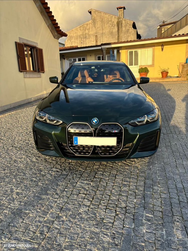 BMW i4 eDrive40 Desportiva M - 2