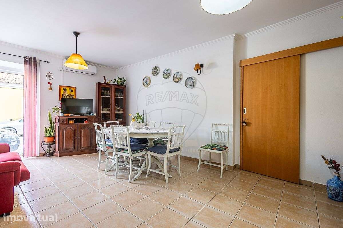 Moradia T1 para venda - Grande imagem: 4/16