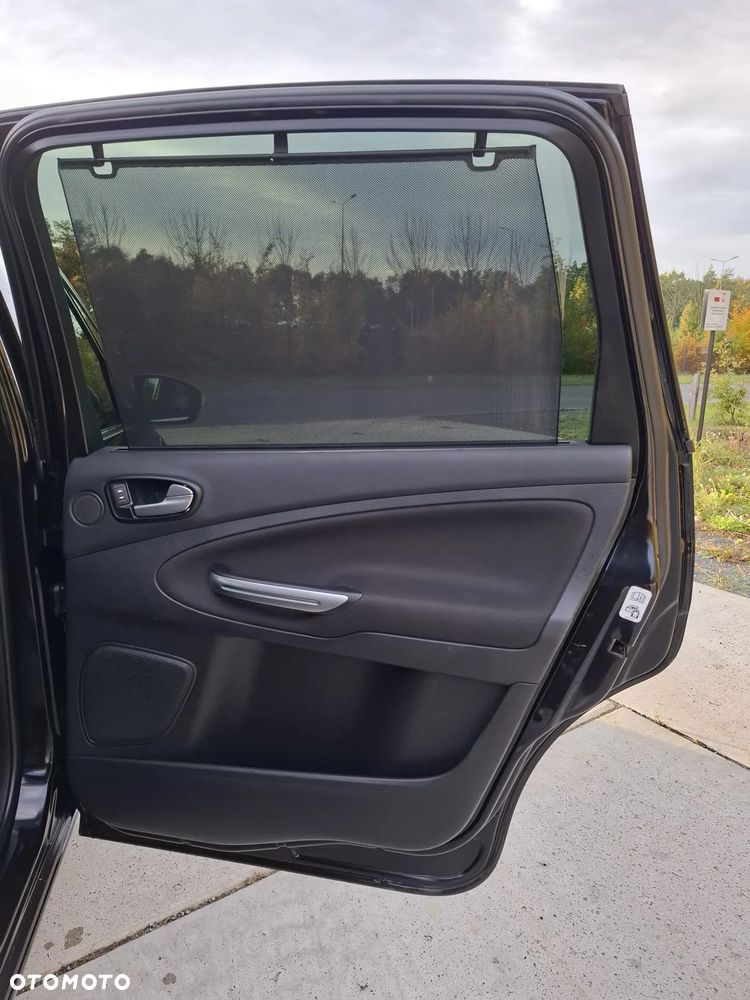 Ford S-Max 2.0 TDCi DPF Titanium X - 16