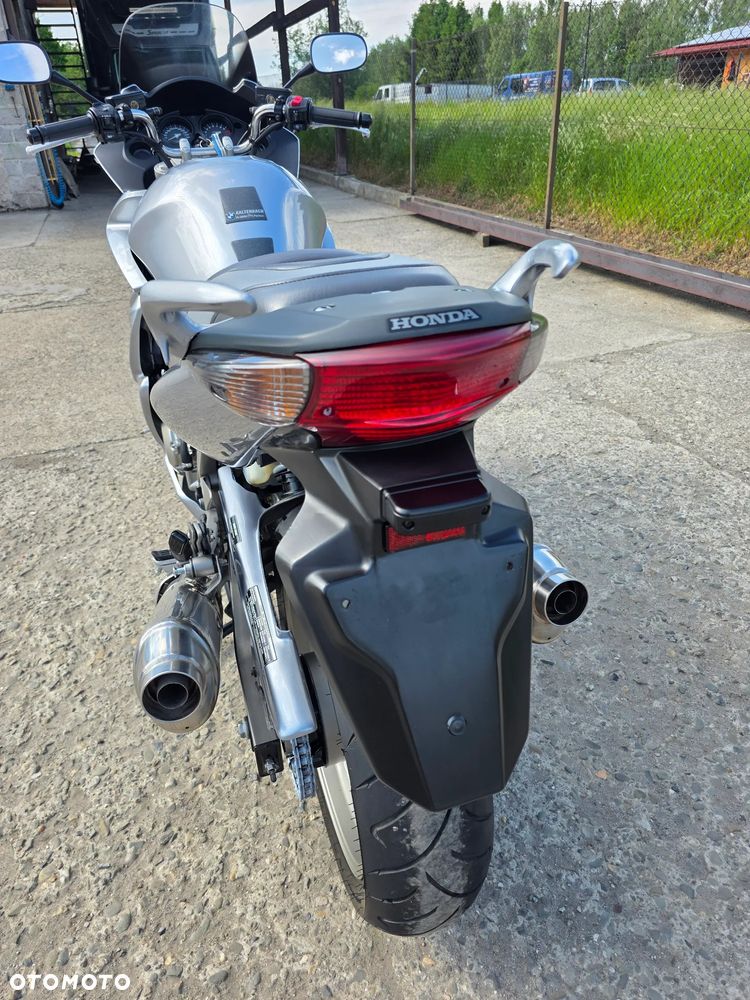 Honda CBF - 12
