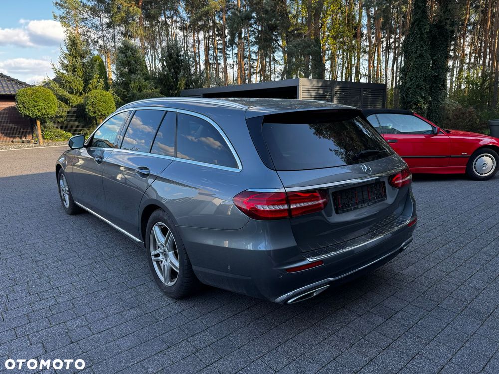 Mercedes-Benz Klasa E 220 d 9G-TRONIC - 5