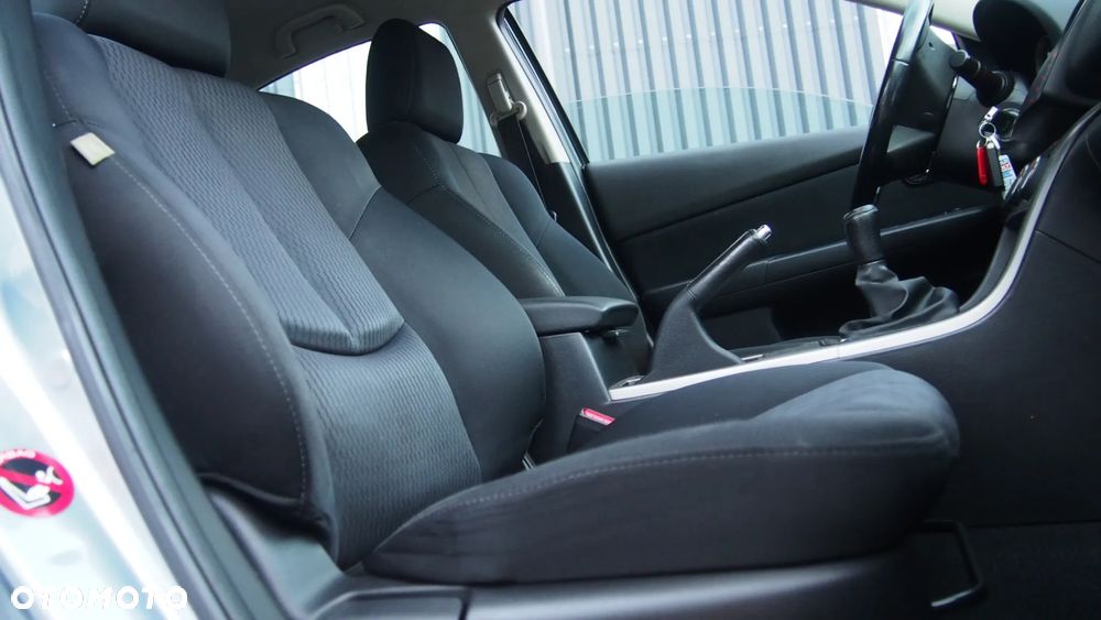 Mazda 6 2.0 Exclusive + - 27