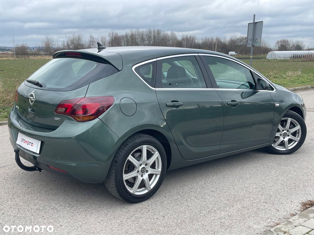Opel Astra 1.7 CDTI Cosmo - 4